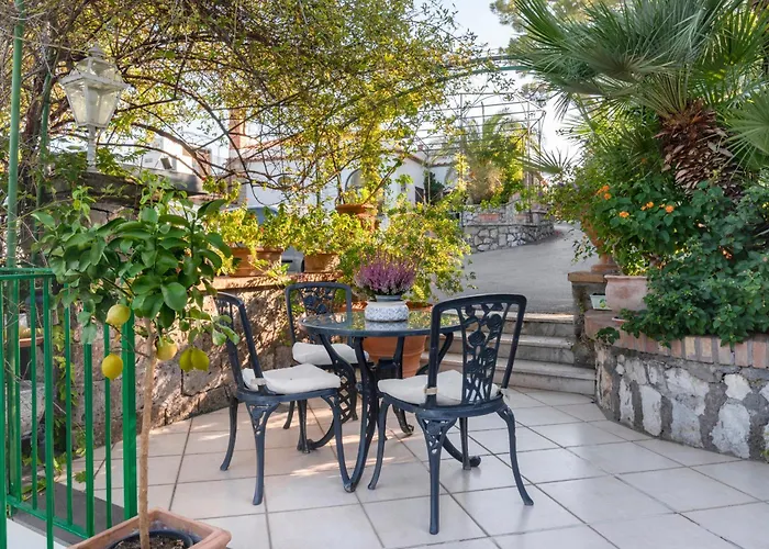 Desiree 2* Península Sorrentina