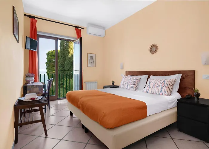 Desiree Hotel Península Sorrentina