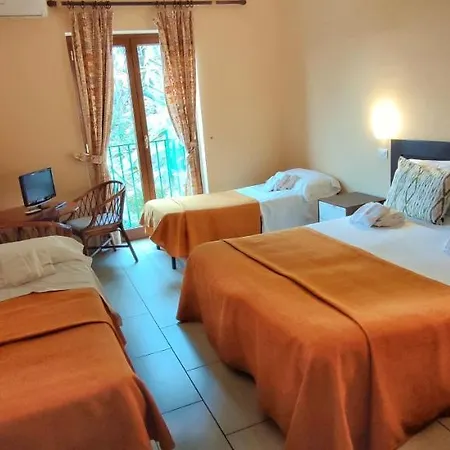 Desiree Hotel Península Sorrentina